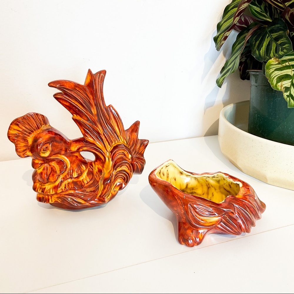 VINTAGE 1959 Glazed Ceramic Rooster Trinket Case